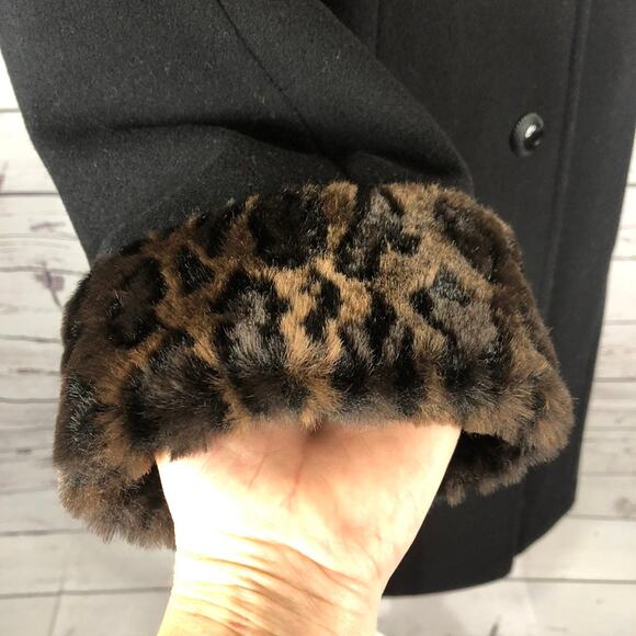 JAD Vintage black wool coat faux fur Cheetah print collar cuffs size medium - Picture 8 of 13